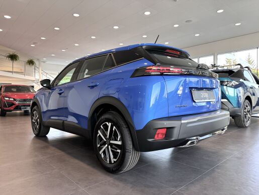 Peugeot 2008 ACTIVE, Hybrid 136k, Automat