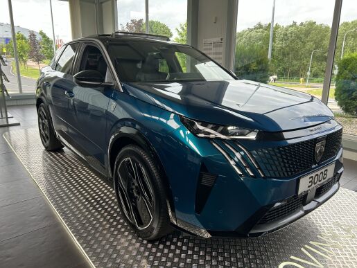 Peugeot 3008 E-GT Elektromotor 157kW / 210k