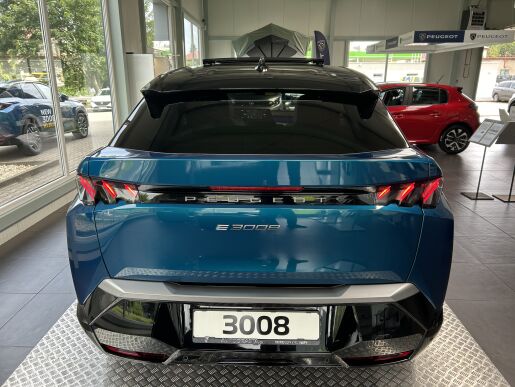 Peugeot 3008 E-GT Elektromotor 157kW / 210k