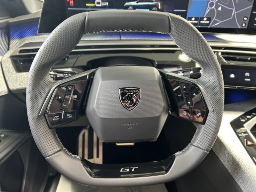 Peugeot 3008 E-GT Elektromotor 157kW / 210k