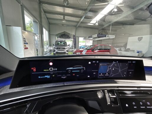 Peugeot 3008 E-GT Elektromotor 157kW / 210k