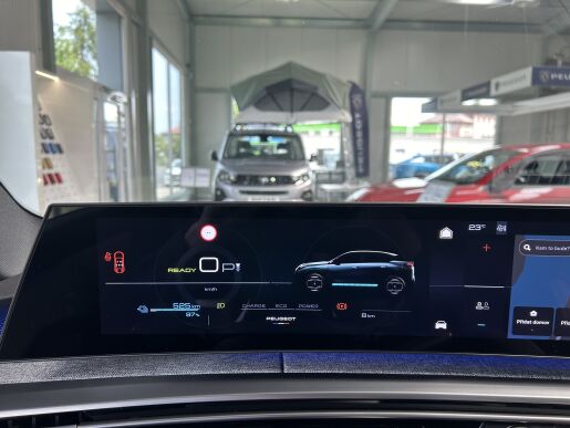 Peugeot 3008 E-GT Elektromotor 157kW / 210k