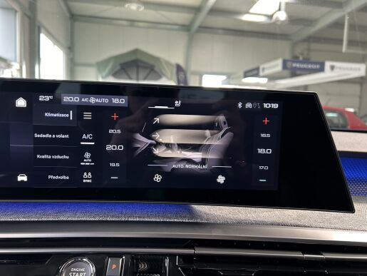 Peugeot 3008 E-GT Elektromotor 157kW / 210k