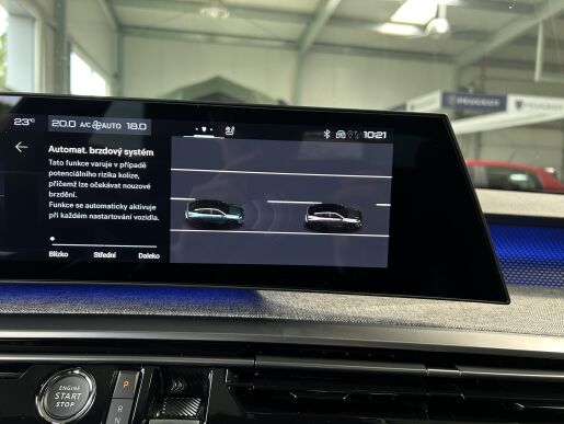 Peugeot 3008 E-GT Elektromotor 157kW / 210k