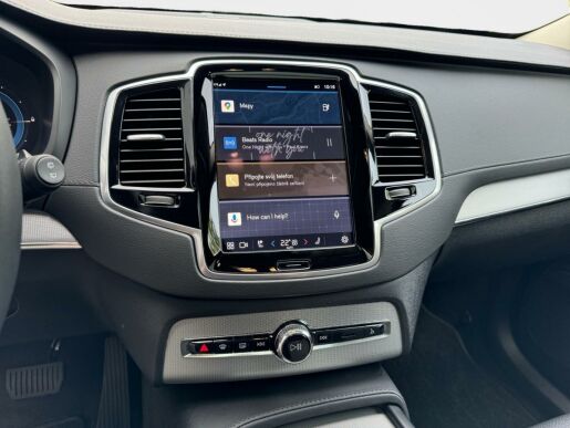 Volvo XC90 T8 AWD 335kW ULTIMATE DARK