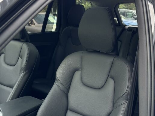 Volvo XC90 T8 AWD 335kW ULTIMATE DARK