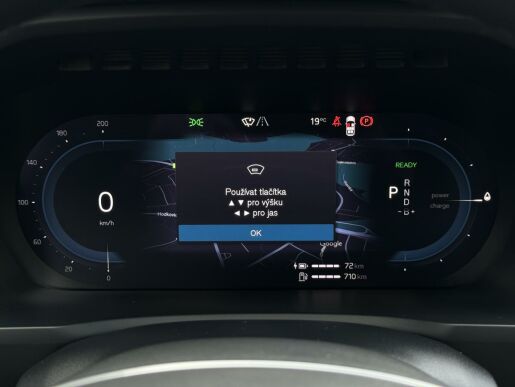 Volvo XC90 T8 AWD 335kW ULTIMATE DARK