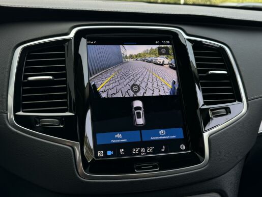 Volvo XC90 T8 AWD 335kW ULTIMATE DARK