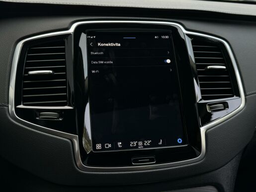 Volvo XC90 T8 AWD 335kW ULTIMATE DARK