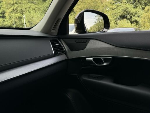 Volvo XC90 T8 AWD 335kW ULTIMATE DARK