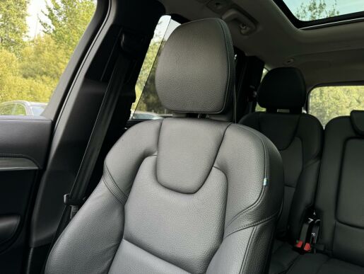 Volvo XC90 T8 AWD 335kW ULTIMATE DARK