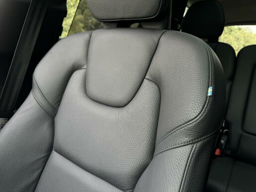 Volvo XC90 T8 AWD 335kW ULTIMATE DARK