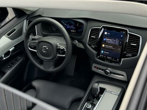 Volvo XC90 T8 AWD 335kW ULTIMATE DARK