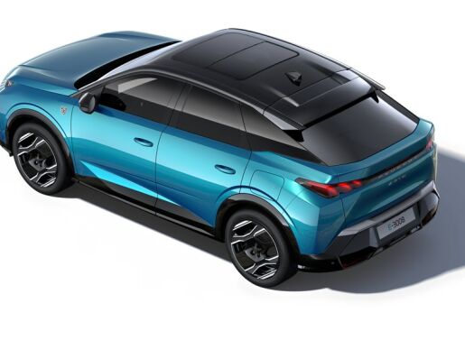 Peugeot 3008 GT Elektromotor 157 kW / 210 k (Baterie 73 kWh, 500 km)