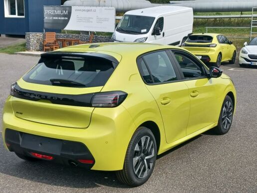Peugeot 208 STYLE PureTech 100 S&S MAN6