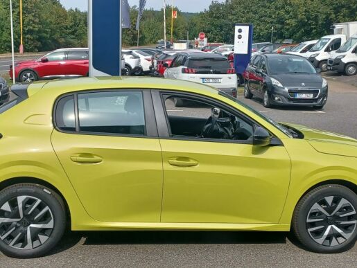 Peugeot 208 STYLE PureTech 100 S&S MAN6