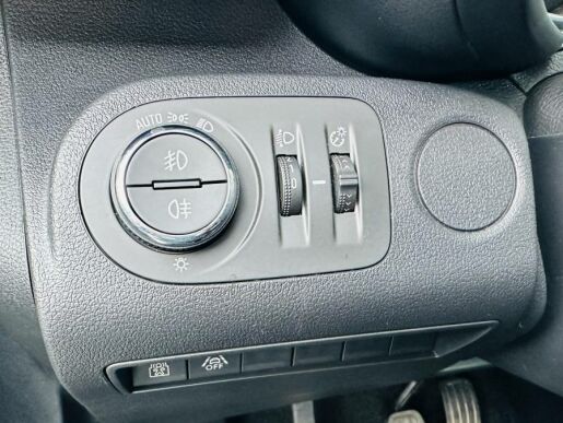 Opel Combo Combi Elegance Plus 1,5 CDTi 7