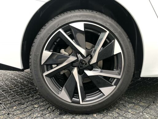 Peugeot 308 SW ALLURE BlueHDi 130k EAT8
