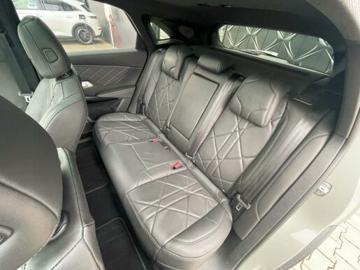 DS Automobiles DS7 Crossback RIVOLI 1.6 E-Tense 4x4 221 kW