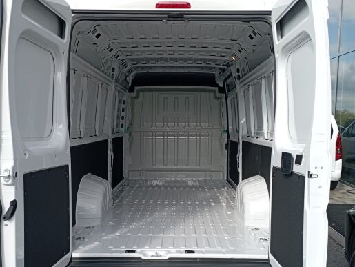 Citroën Jumper FURGON 4-35 L4H2 BlueHDi 140 S&S MAN