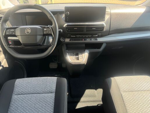 Citroën SpaceTourer SpaceTourer FEEL XL 2.0 BlueHDi 180k EAT8 (8 míst) + zadní el.dveře