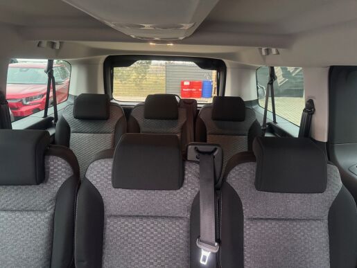 Citroën SpaceTourer SpaceTourer FEEL XL 2.0 BlueHDi 180k EAT8 (8 míst) + zadní el.dveře