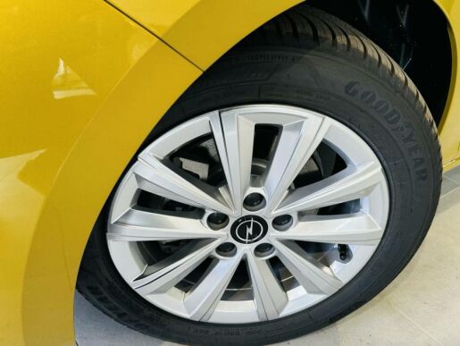 Opel Astra Elegance HB 1.2 TURBO 96kW/130