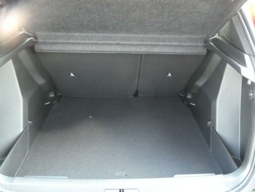 Peugeot 2008 ACTIVE PT 100k MAN6