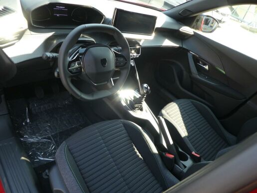 Peugeot 2008 ACTIVE PT 100k MAN6