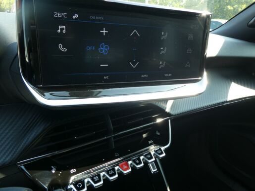 Peugeot 2008 ACTIVE PT 100k MAN6