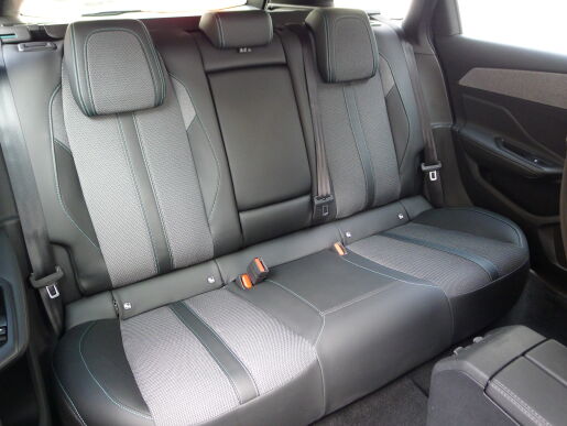 Peugeot 308 SW ALLURE PACK 1.2 130k EAT8