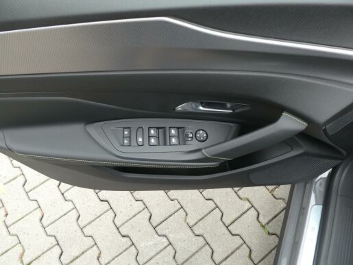 Peugeot 408 GT PT 130k EAT8