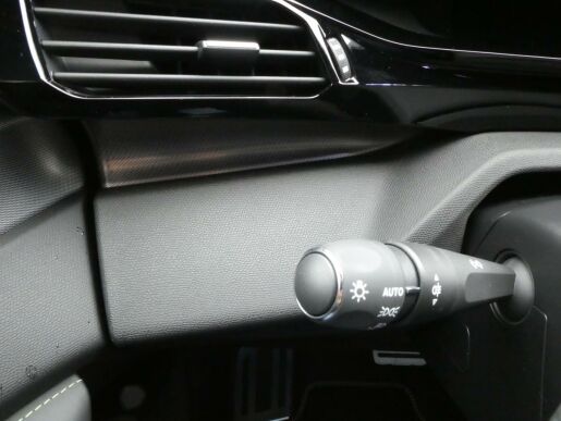 Peugeot 408 GT PT 130k EAT8