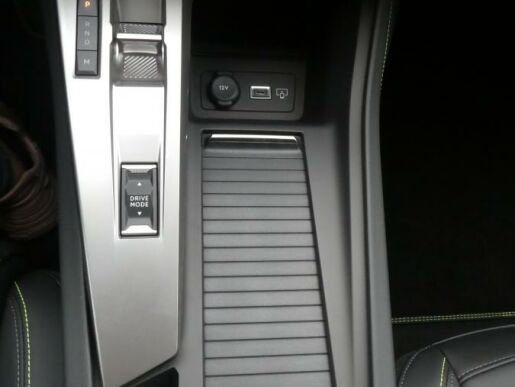 Peugeot 408 GT PT 130k EAT8