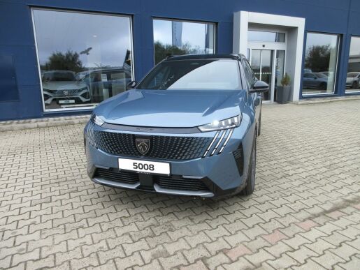 Peugeot 5008 GT Elektromotor 157 kW / 210 k