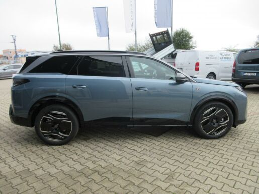 Peugeot 5008 GT Elektromotor 157 kW / 210 k