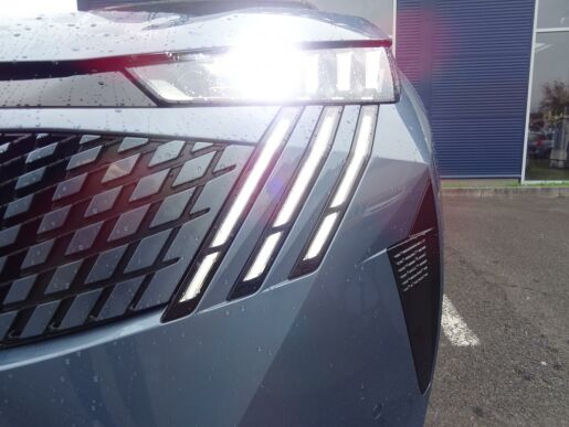 Peugeot 5008 e-GT 157 kW/210k (Bat. 73kWh)