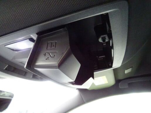 Peugeot 5008 e-GT 157 kW/210k (Bat. 73kWh)