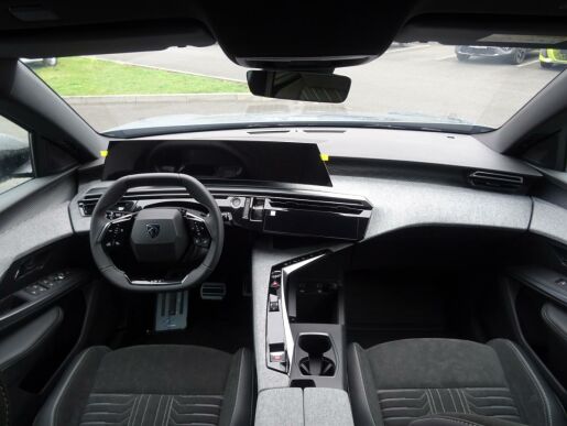 Peugeot 5008 e-GT 157 kW/210k (Bat. 73kWh)