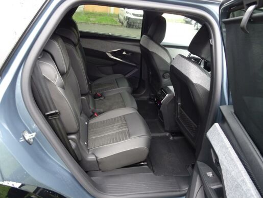 Peugeot 5008 e-GT 157 kW/210k (Bat. 73kWh)