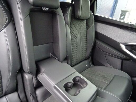 Peugeot 5008 e-GT 157 kW/210k (Bat. 73kWh)