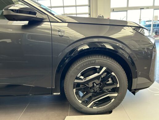 Peugeot 5008 E-5008 GT Elektromotor 210 k.