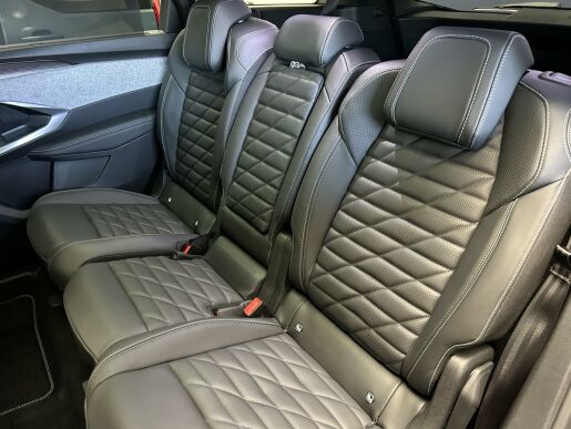 Peugeot 5008 E-5008 GT Elektromotor 210 k.
