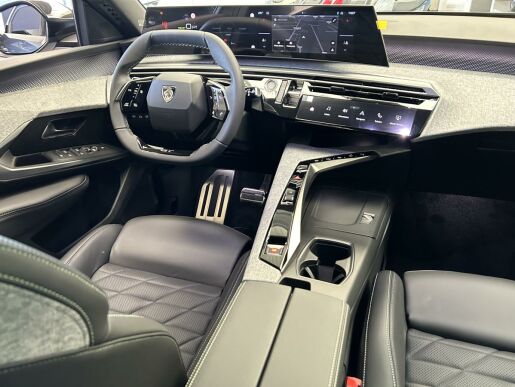 Peugeot 5008 E-5008 GT Elektromotor 210 k.