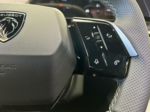 Peugeot 5008 E-5008 GT Elektromotor 210 k.