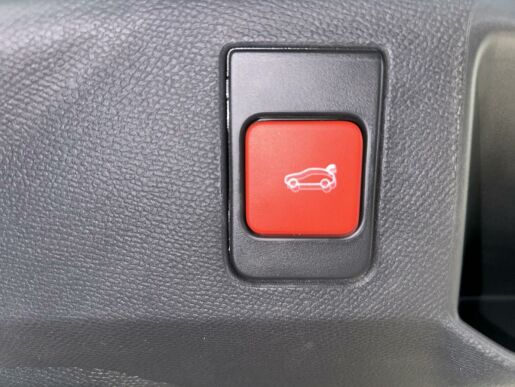 Peugeot 5008 E-5008 GT Elektromotor 210 k.