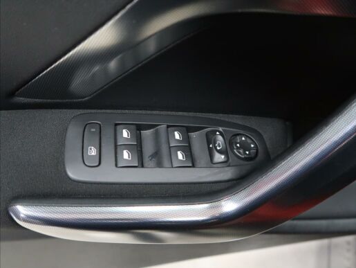 Peugeot 2008 1,6 i ALLURE  VTi 120 k MAN5