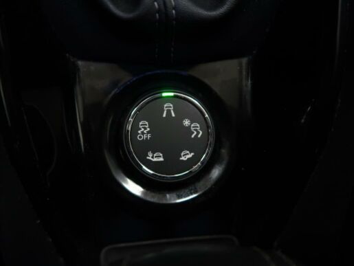 Peugeot 2008 1,6 i ALLURE  VTi 120 k MAN5
