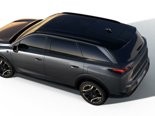 Peugeot 5008 GT Elektromotor 157 kW / 210 k