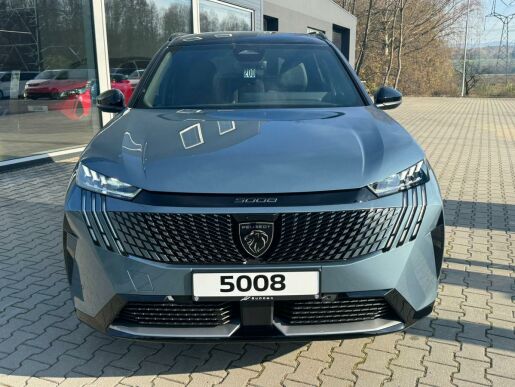 Peugeot 5008 GT Elektromotor 157 kW / 210 k